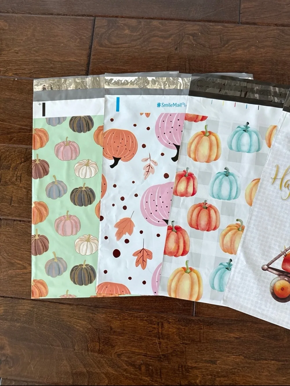 40 Pack - 10x13” Super Fun ALL Pumpkins Poly Mailers